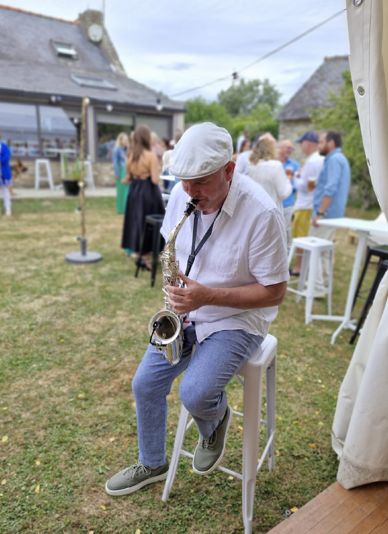 Anniversaire Ploemeur Lorient Morbihan saxophoniste
